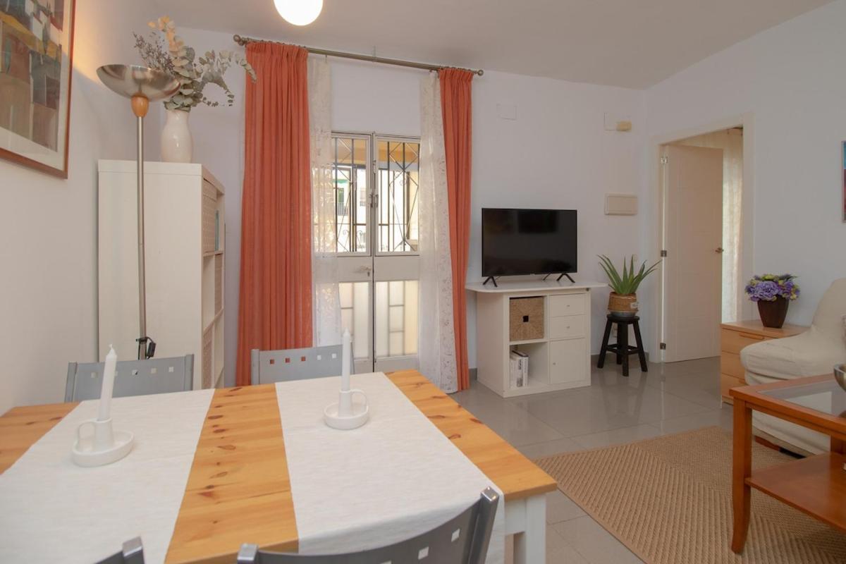 C52 - Seaside 2 Bedrooms By The Center Málaga Exterior foto